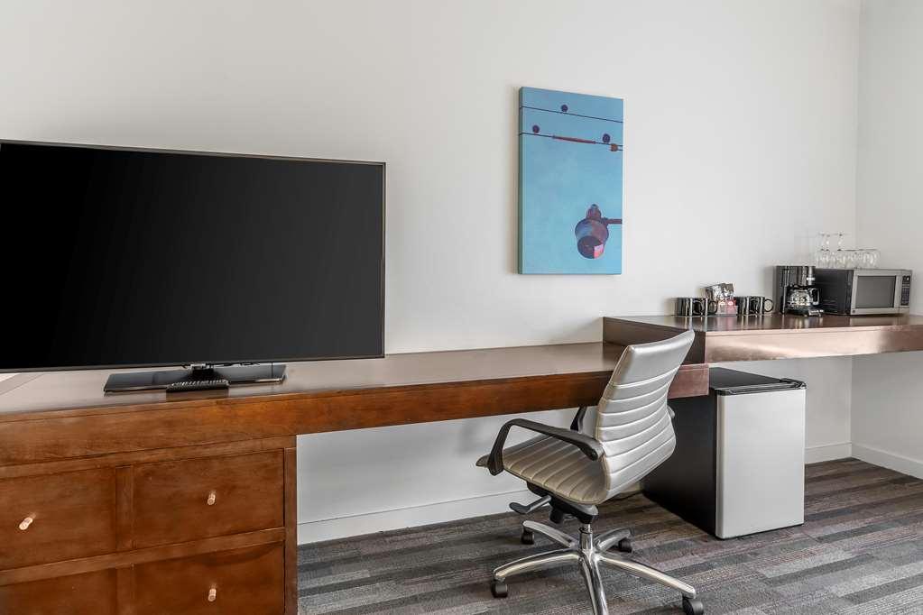 Hyatt Place Detroit/Auburn Hills Room photo