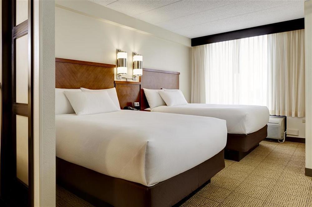 Hyatt Place Detroit/Auburn Hills Exterior photo