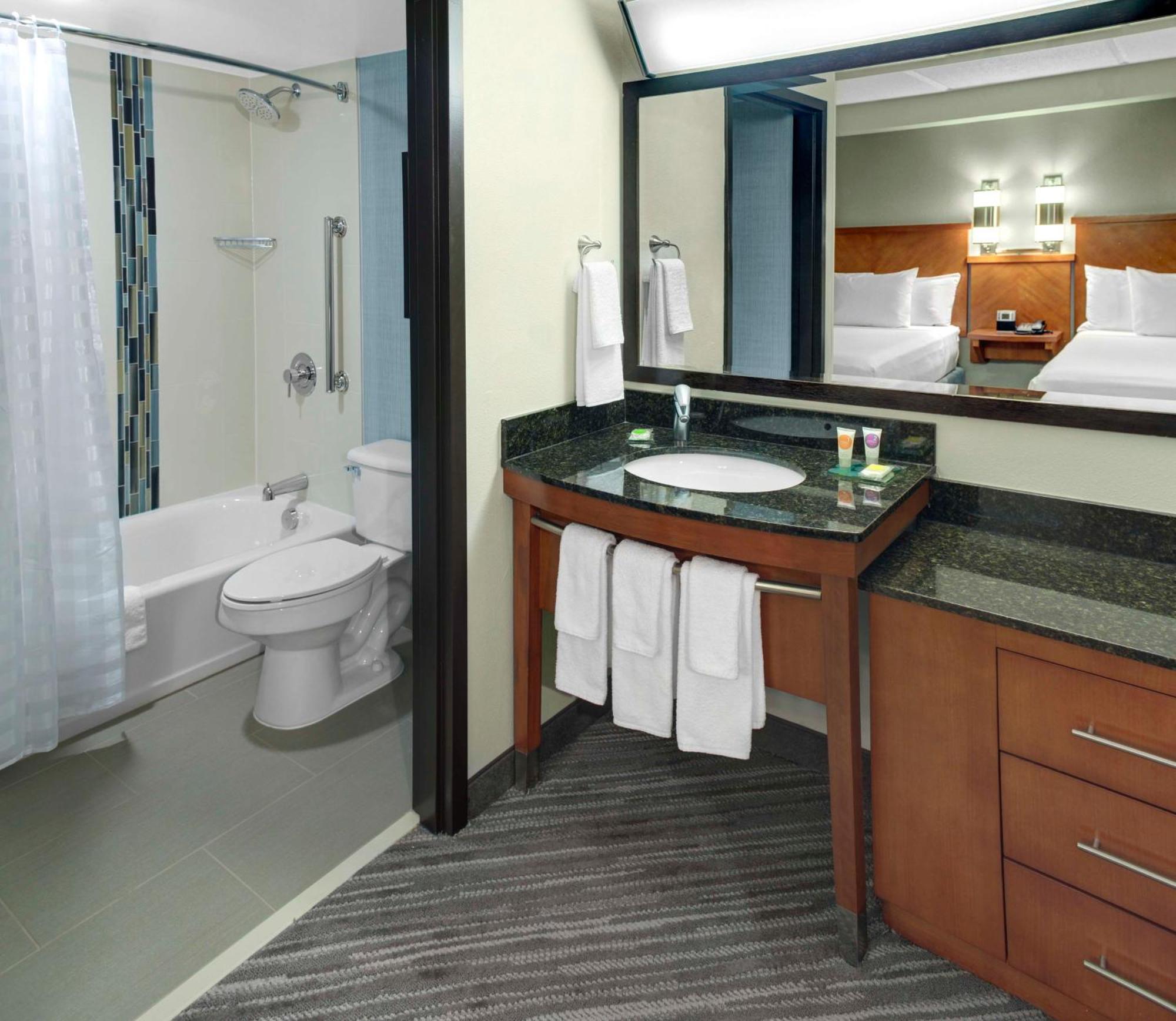 Hyatt Place Detroit/Auburn Hills Exterior photo